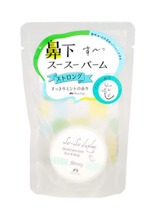 いつでもどこでも、乾燥を感じた時に！

長野で育ったマリーゴールドで、お肌をやさしく守り、
爽やかなエッセンシャルオイルの香りで鼻をすっきりさせてくれるスキンバーム。

とにかくスッキリ！「ストロング」はメントールタイプ。
天然メントールでしっかりした清涼感があります。
鼻どおりが気になる時や、気分転換におすすめです。

おすすめの使い方
● 鼻の周りのカサカサに
● 鼻孔の周りに塗って花粉をガード(塗ってからマスクでダブルガード！)
● 夜はのどや胸につけて
● 乾燥の気になる指先に